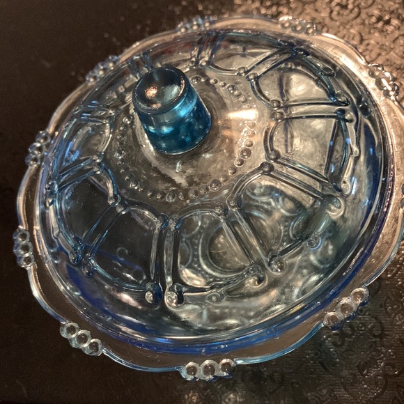 🎉Host Pick 🎉 Oyster Pearl Pattern Depression Glass Aqua Blue Candy Dish - Picture 4 of 11